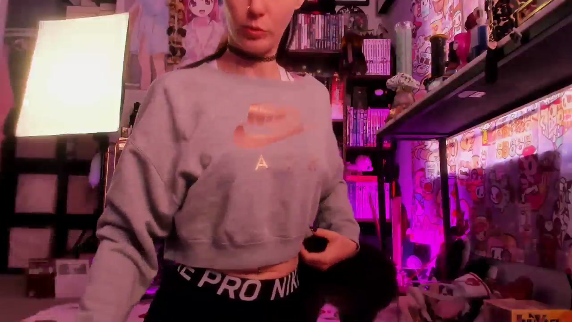 Gallery image thumbnail from Isabelle_Babe's myfreecams stream on, 08/07/2023, 20:01 image 12 of 20