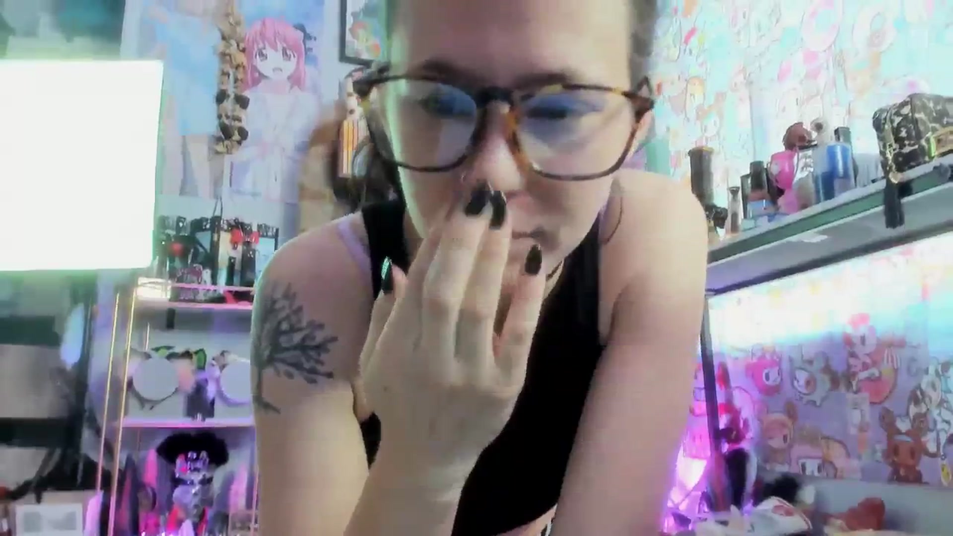 Gallery image thumbnail from Isabelle_Babe's myfreecams stream on, 08/08/2023, 19:45 image 6 of 20