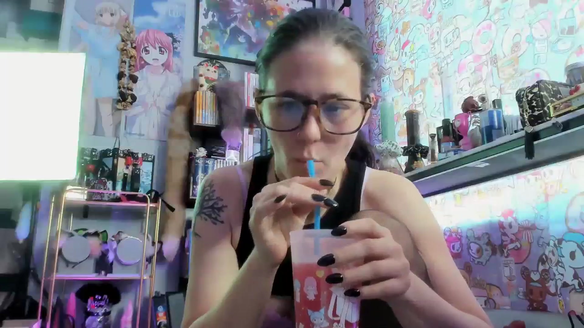 Gallery image thumbnail from Isabelle_Babe's myfreecams stream on, 08/08/2023, 19:45 image 18 of 20