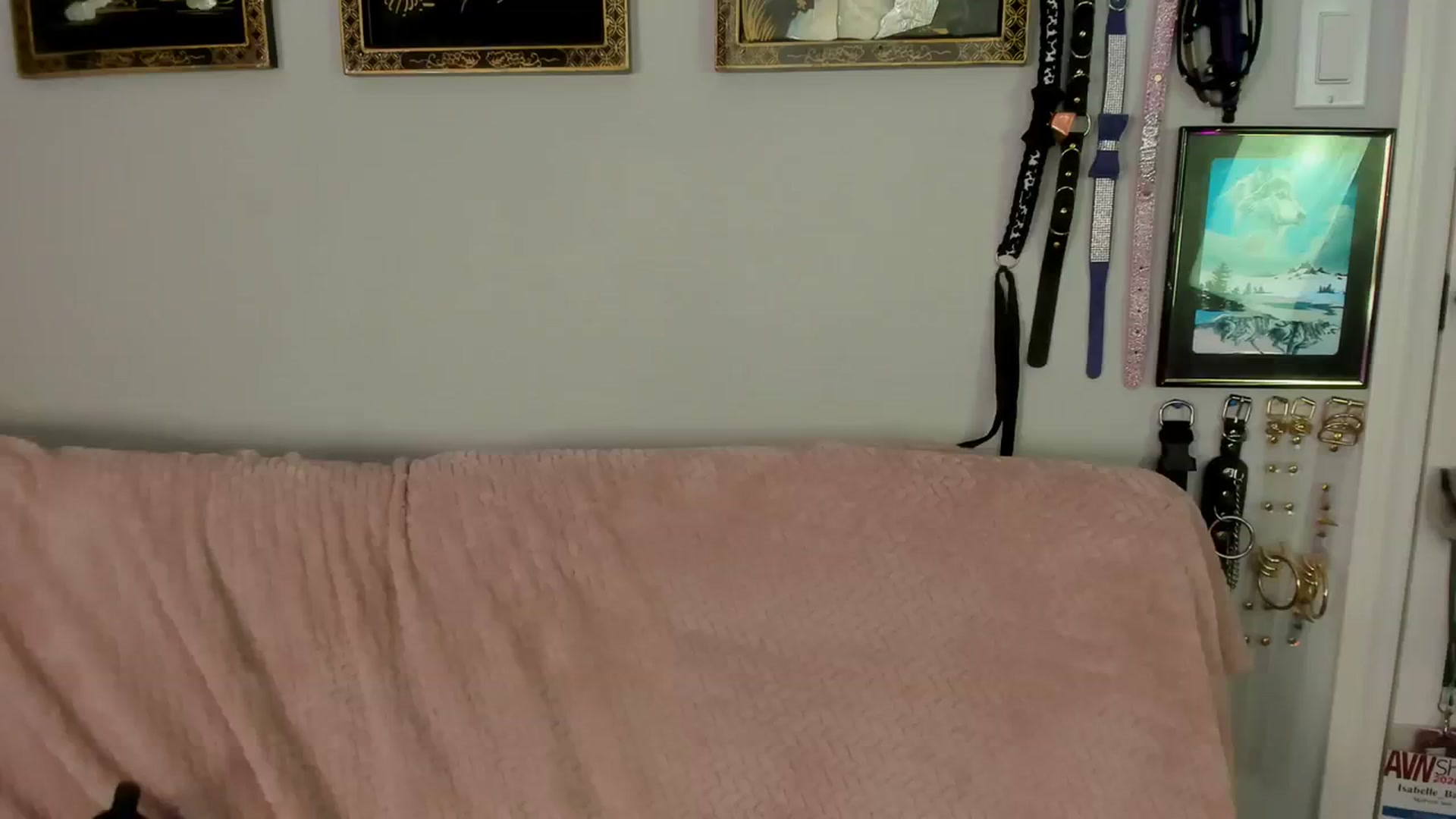 Gallery image thumbnail from Isabelle_Babe's myfreecams stream on, 08/09/2023, 19:35 image 14 of 20