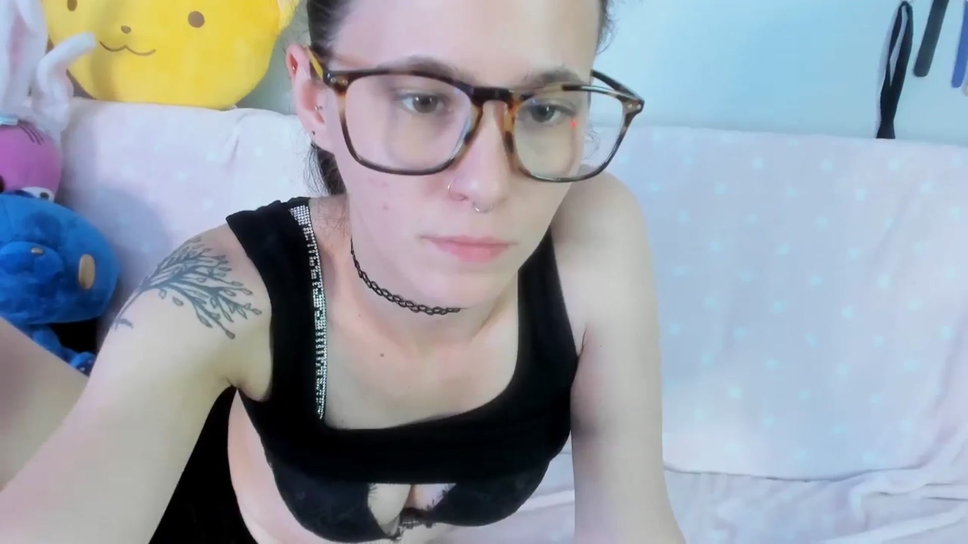Gallery image thumbnail from Isabelle_Babe's myfreecams stream on, 08/17/2023, 01:19 image 17 of 20