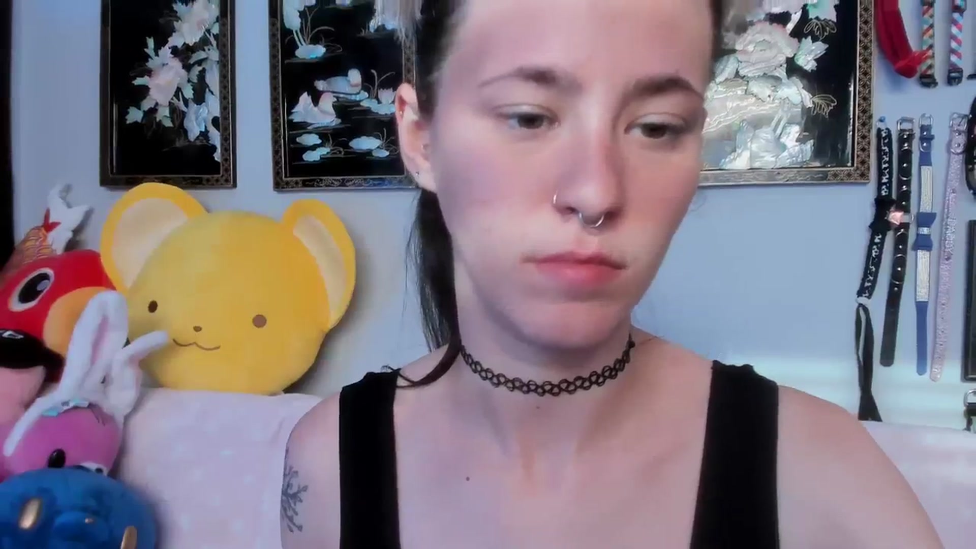 Gallery image thumbnail from Isabelle_Babe's myfreecams stream on, 08/17/2023, 01:19 image 4 of 20
