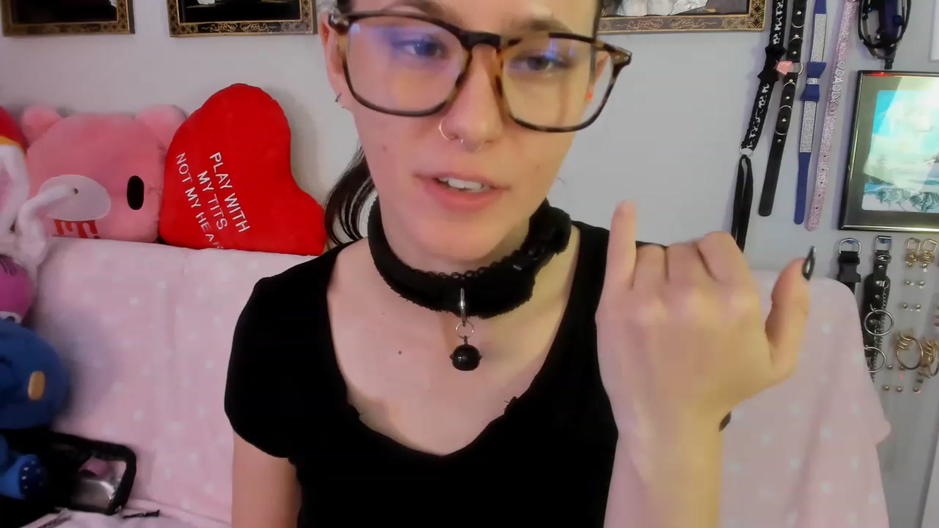 Gallery image thumbnail from Isabelle_Babe's myfreecams stream on, 08/17/2023, 19:42 image 7 of 20