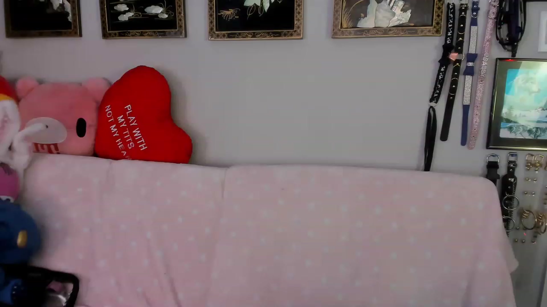 Gallery image thumbnail from Isabelle_Babe's myfreecams stream on, 08/17/2023, 19:42 image 14 of 20