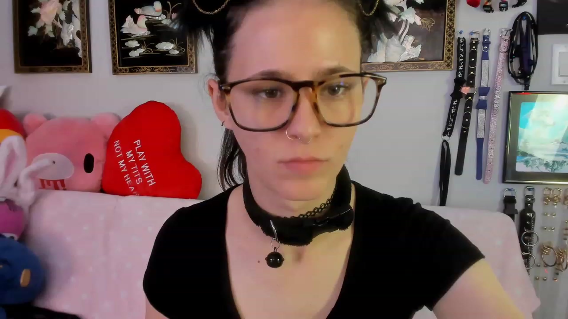 Gallery image thumbnail from Isabelle_Babe's myfreecams stream on, 08/17/2023, 19:42 image 3 of 20