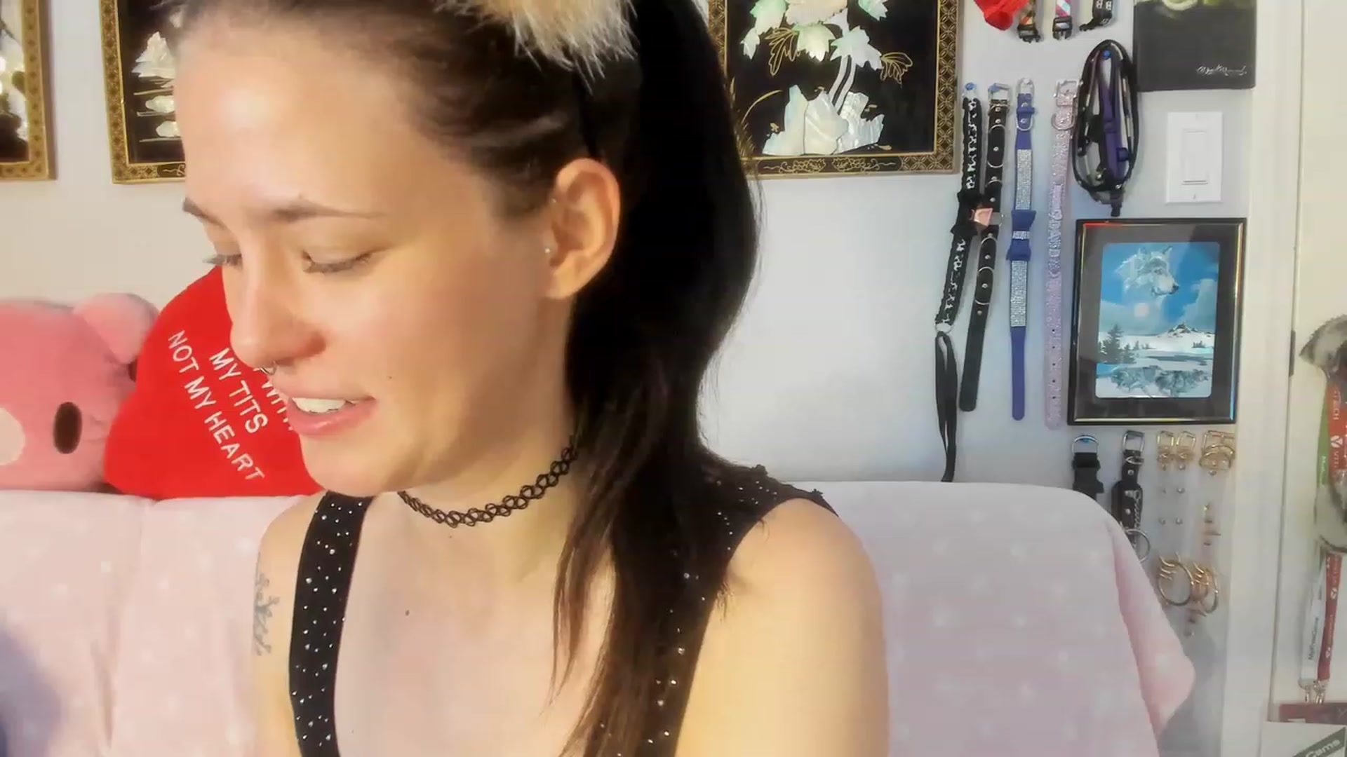 Gallery image thumbnail from Isabelle_Babe's myfreecams stream on, 08/20/2023, 10:45 image 4 of 20
