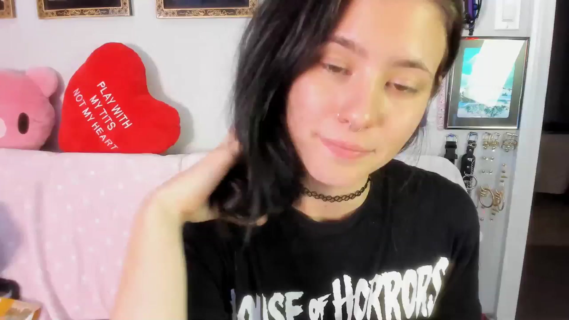Gallery image thumbnail from Isabelle_Babe's myfreecams stream on, 08/23/2023, 04:26 image 1 of 20