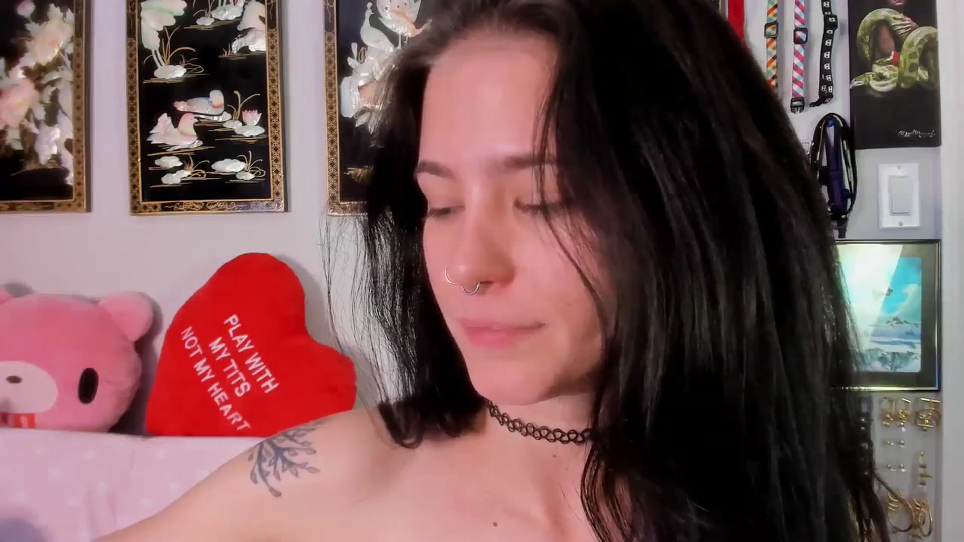 Gallery image thumbnail from Isabelle_Babe's myfreecams stream on, 08/23/2023, 07:44 image 14 of 20