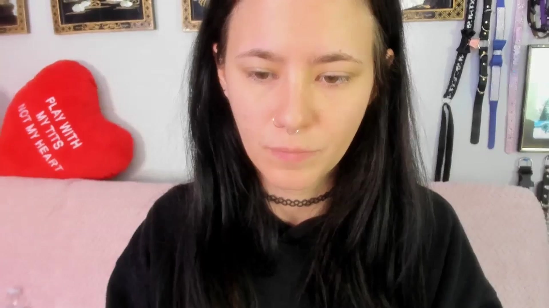 Gallery image thumbnail from Isabelle_Babe's myfreecams stream on, 08/27/2023, 19:31 image 16 of 20