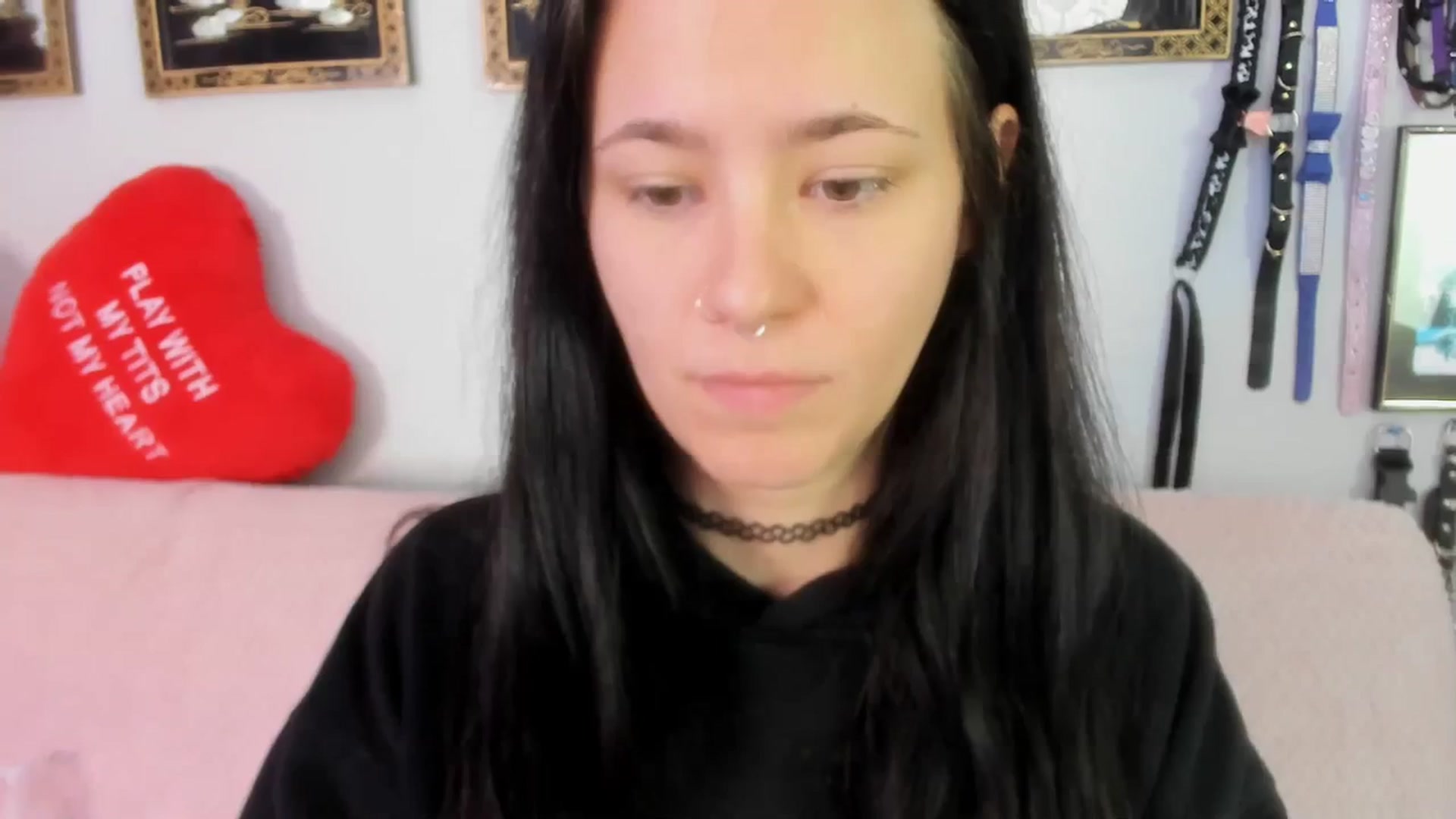 Gallery image thumbnail from Isabelle_Babe's myfreecams stream on, 08/27/2023, 19:31 image 17 of 20