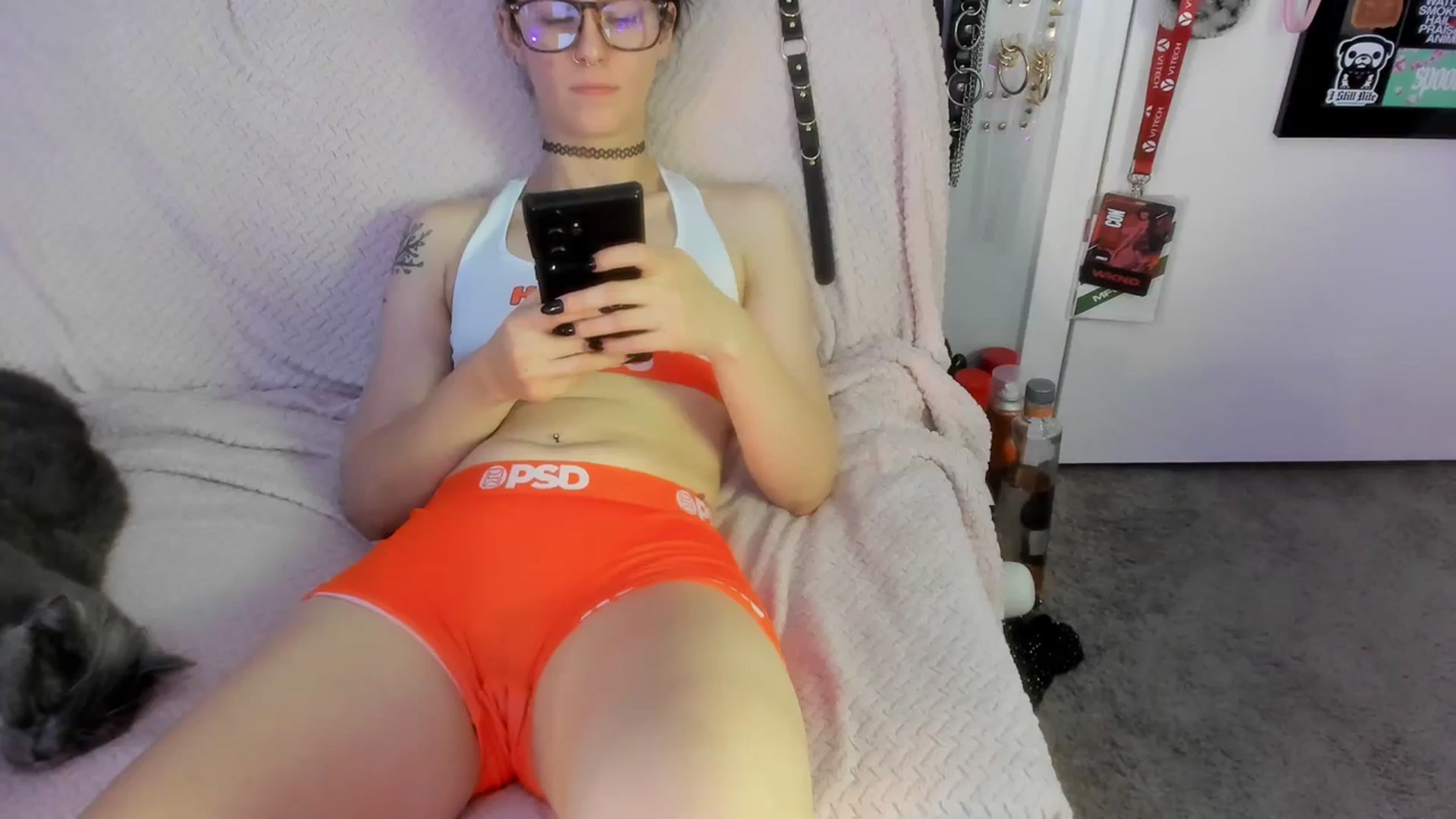 Gallery image thumbnail from Isabelle_Babe's myfreecams stream on, 09/06/2023, 11:55 image 15 of 20