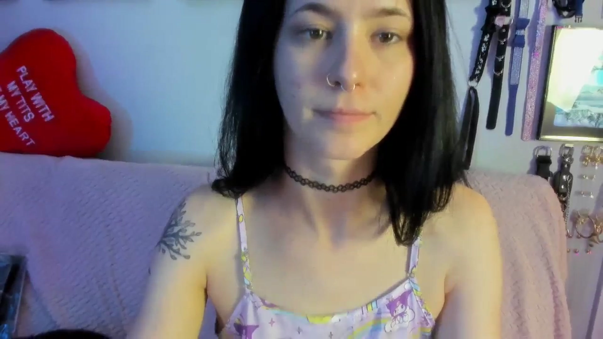 Gallery image thumbnail from Isabelle_Babe's myfreecams stream on, 09/07/2023, 12:09 image 10 of 20