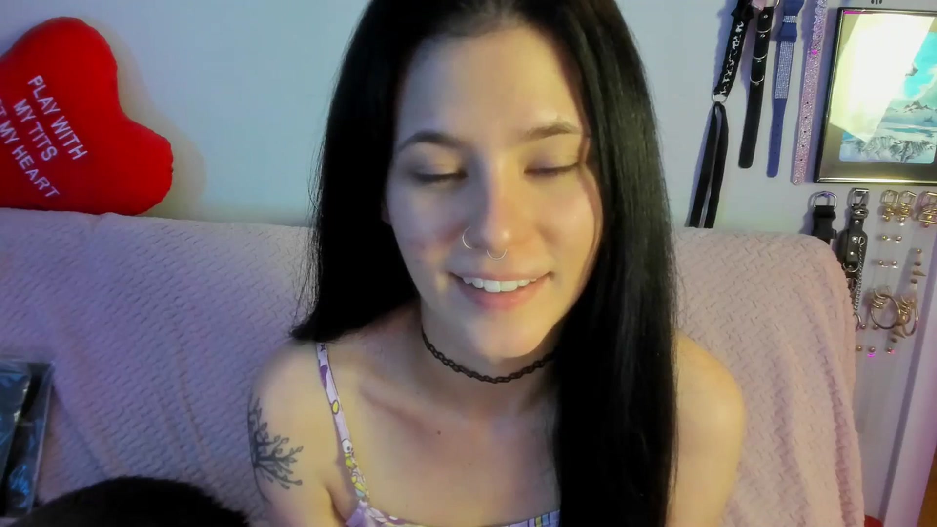 Gallery image thumbnail from Isabelle_Babe's myfreecams stream on, 09/07/2023, 12:09 image 20 of 20