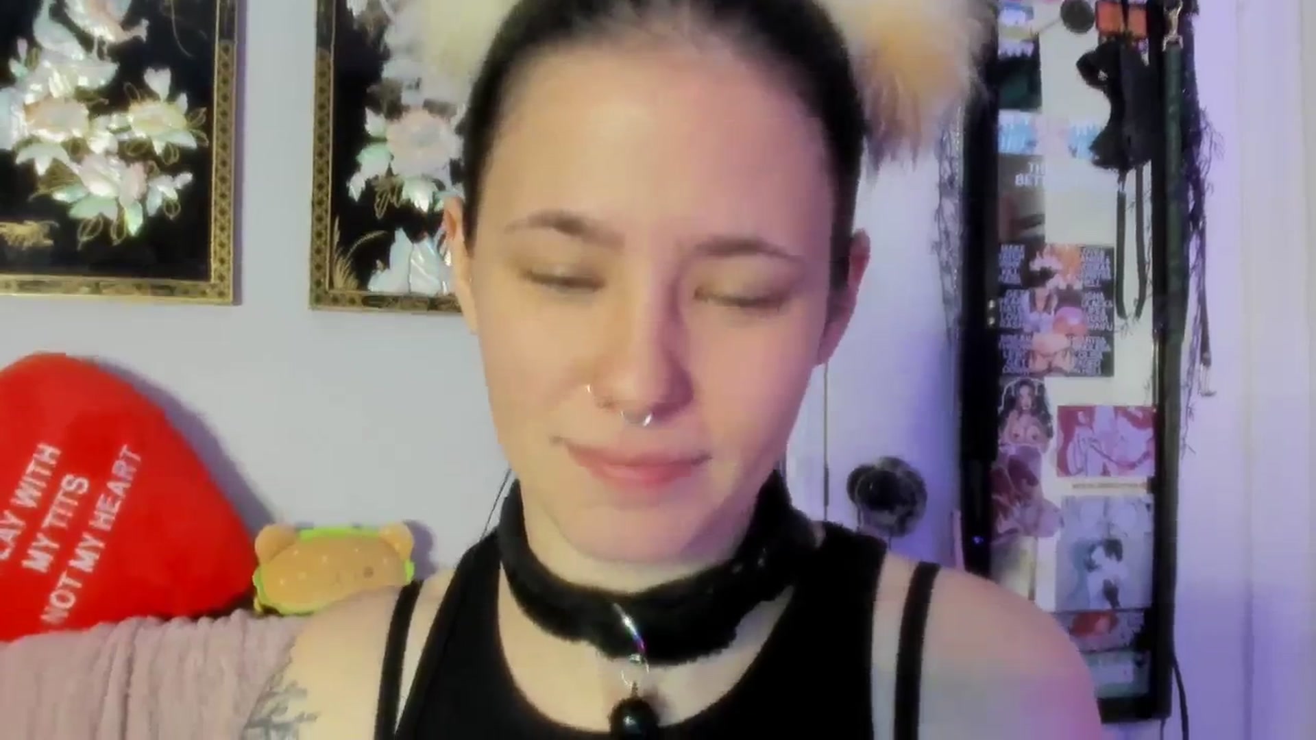 Gallery image thumbnail from Isabelle_Babe's myfreecams stream on, 11/29/2023, 12:05 image 11 of 20