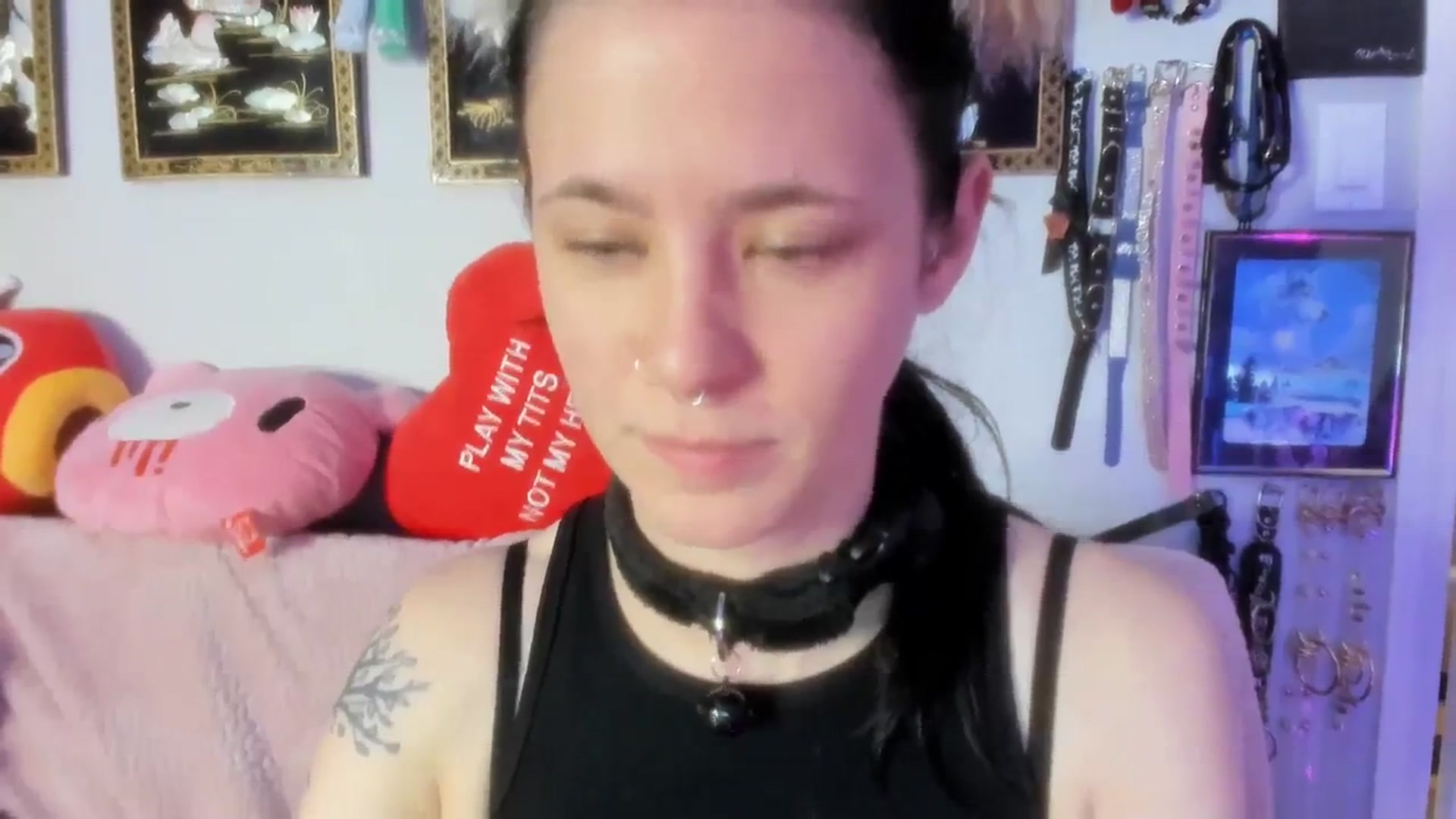 Gallery image thumbnail from Isabelle_Babe's myfreecams stream on, 11/29/2023, 12:05 image 17 of 20