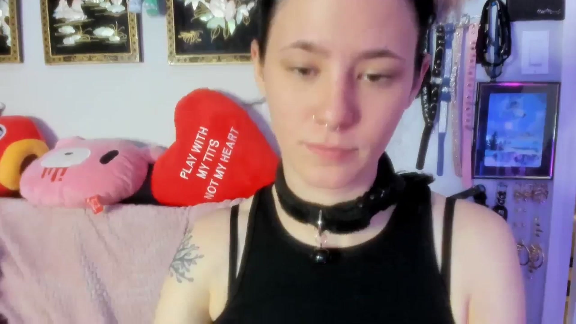 Gallery image thumbnail from Isabelle_Babe's myfreecams stream on, 11/29/2023, 12:05 image 18 of 20