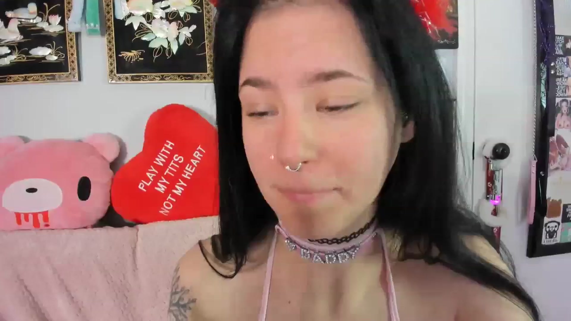 Gallery image thumbnail from Isabelle_Babe's myfreecams stream on, 12/18/2023, 15:36 image 20 of 20