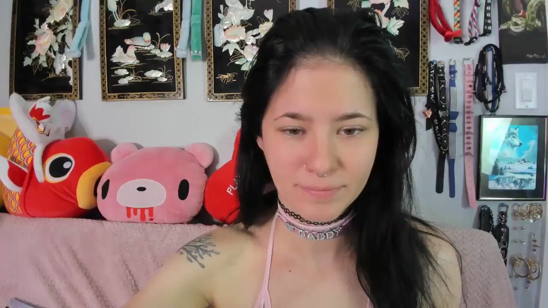 Gallery image thumbnail from Isabelle_Babe's myfreecams stream on, 12/18/2023, 15:36 image 11 of 20