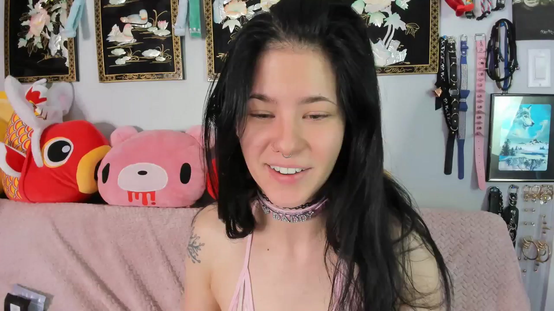 Gallery image thumbnail from Isabelle_Babe's myfreecams stream on, 12/18/2023, 15:36 image 1 of 20
