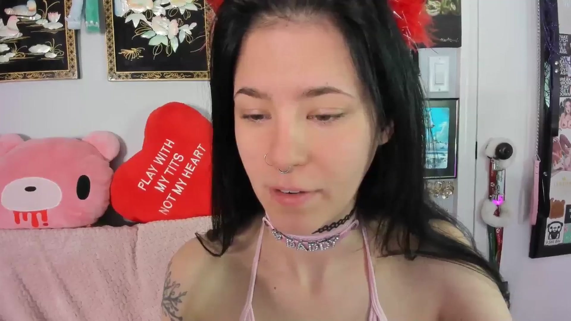 Gallery image thumbnail from Isabelle_Babe's myfreecams stream on, 12/18/2023, 15:36 image 19 of 20