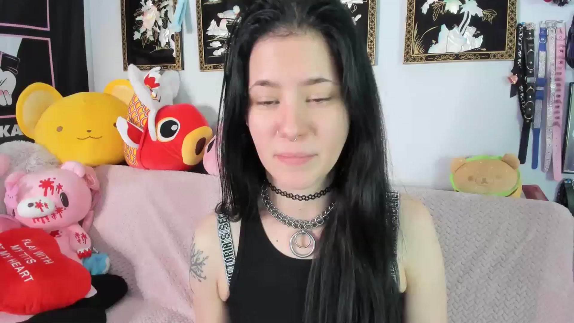 Gallery image thumbnail from Isabelle_Babe's myfreecams stream on, 12/25/2023, 06:16 image 6 of 20