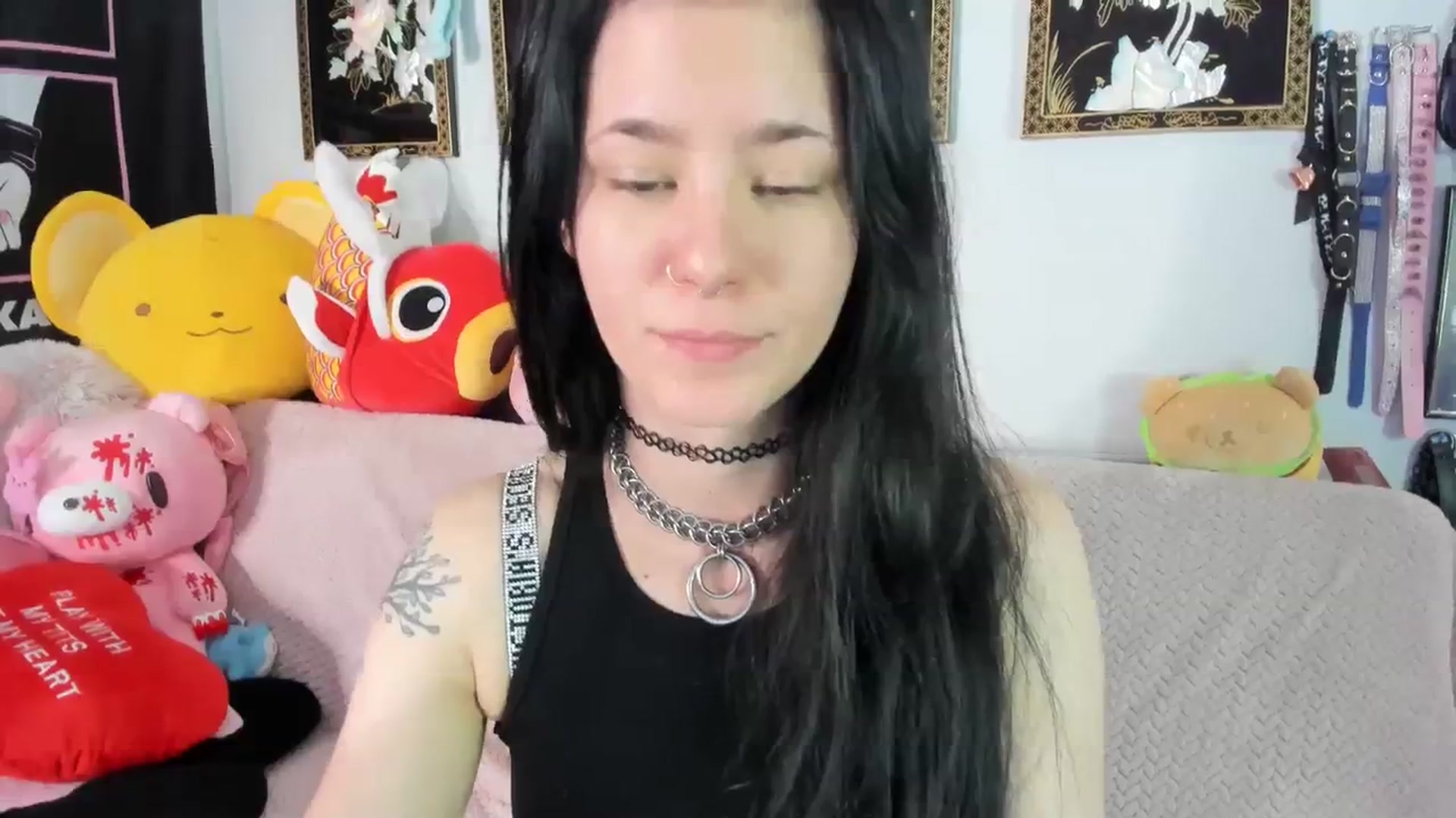 Gallery image thumbnail from Isabelle_Babe's myfreecams stream on, 12/25/2023, 06:16 image 3 of 20