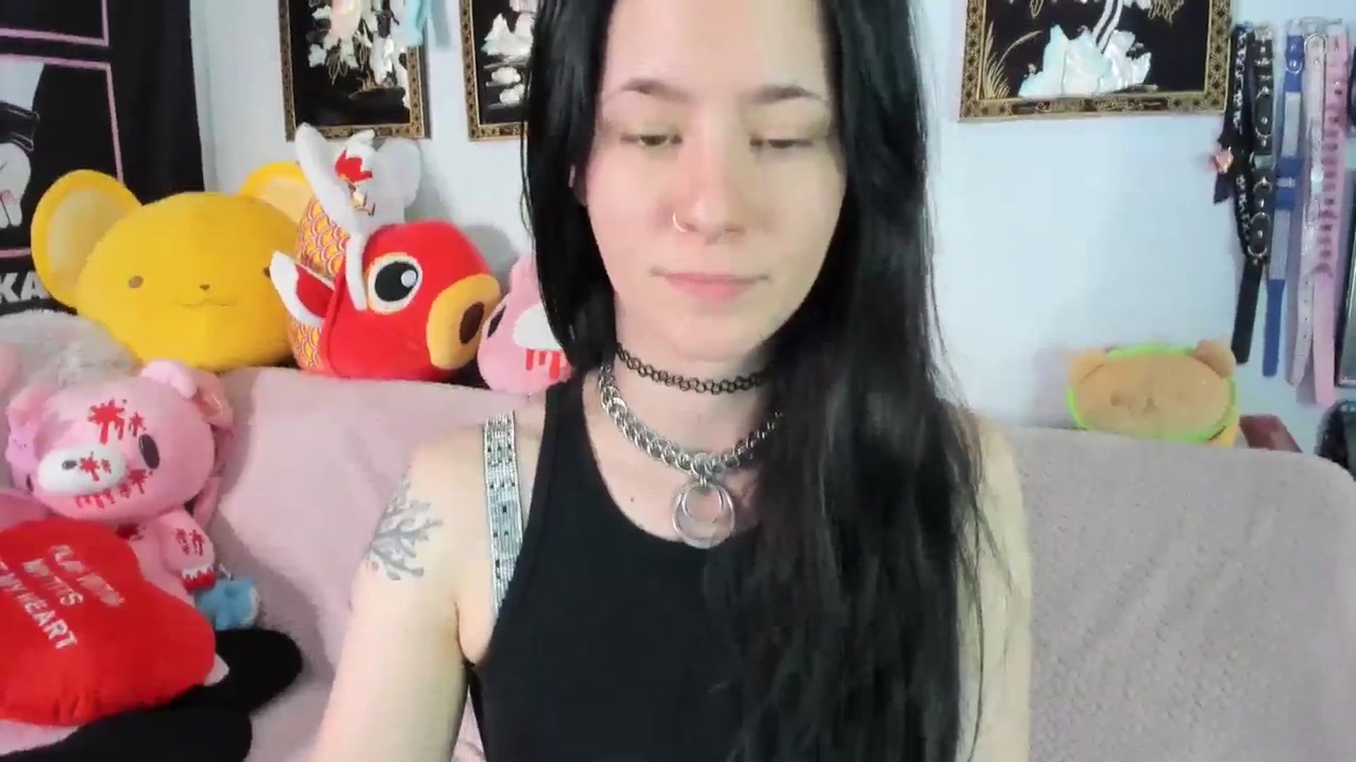 Gallery image thumbnail from Isabelle_Babe's myfreecams stream on, 12/25/2023, 06:16 image 2 of 20