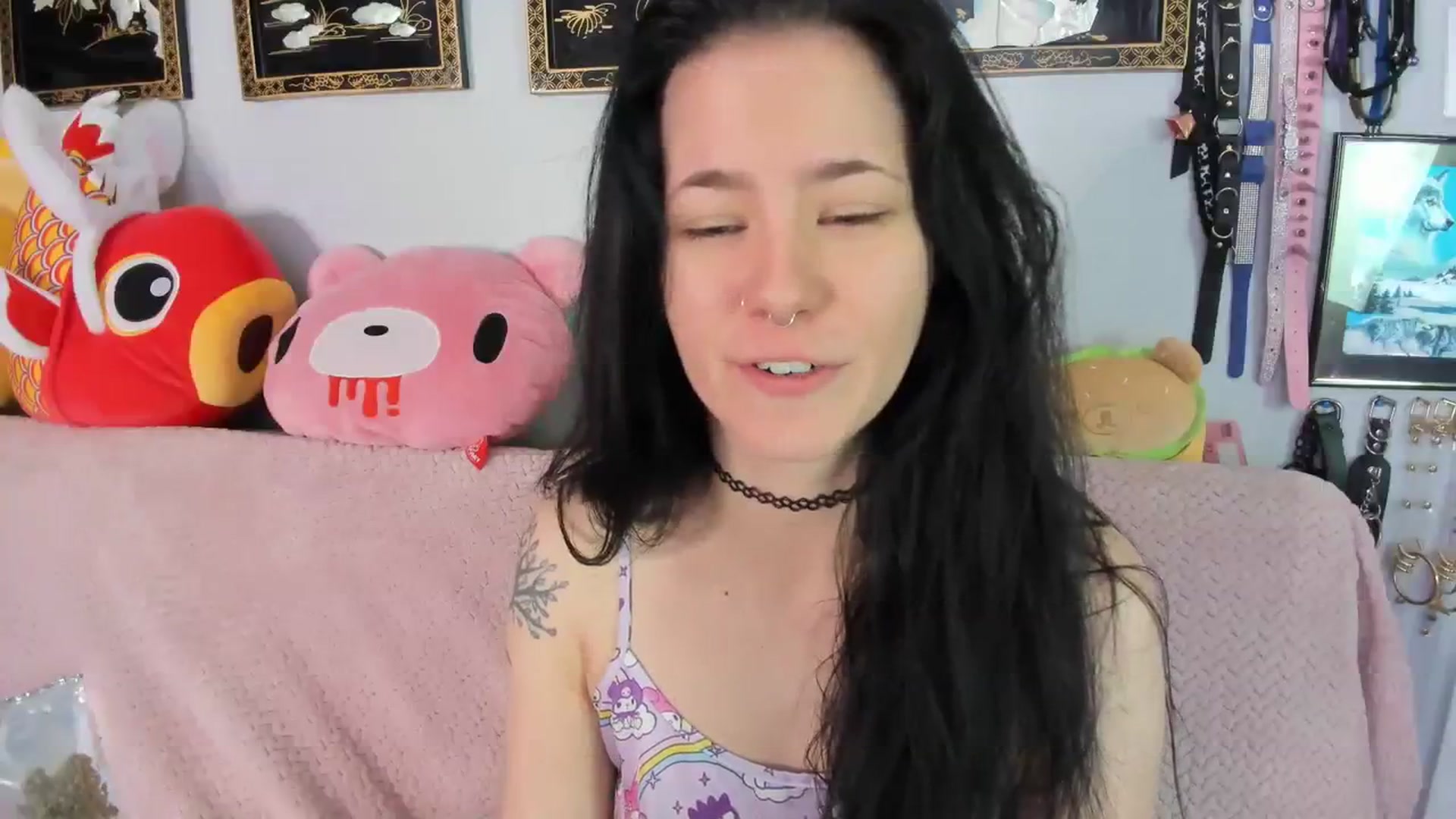 Gallery image thumbnail from Isabelle_Babe's myfreecams stream on, 12/25/2023, 20:58 image 6 of 20