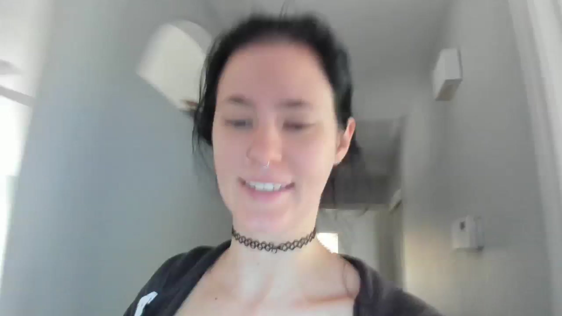 Gallery image thumbnail from Isabelle_Babe's myfreecams stream on, 12/27/2023, 20:27 image 8 of 20