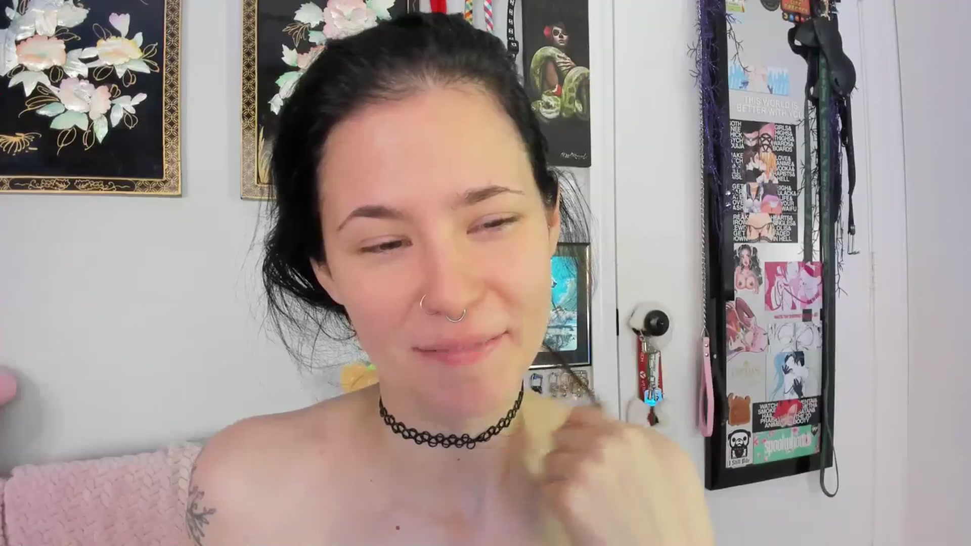 Gallery image thumbnail from Isabelle_Babe's myfreecams stream on, 12/27/2023, 20:27 image 14 of 20