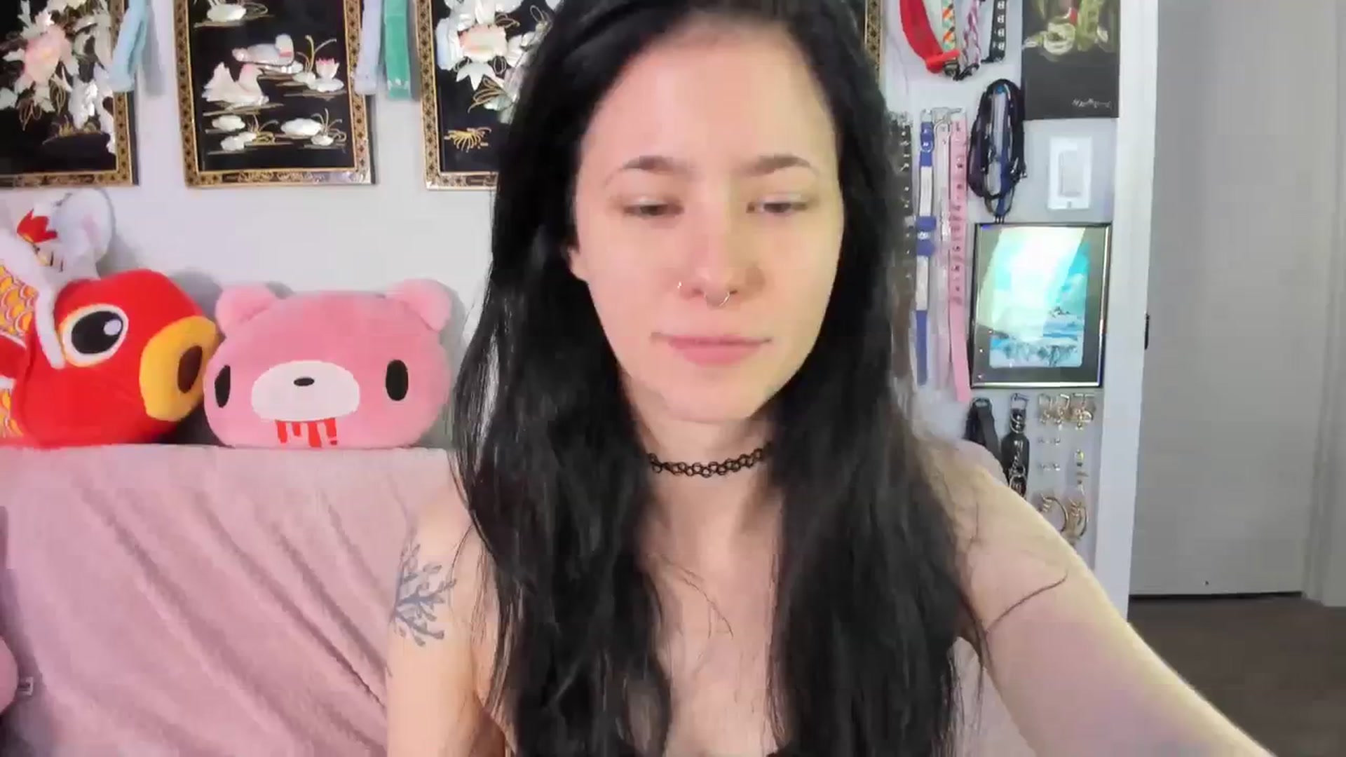 Gallery image thumbnail from Isabelle_Babe's myfreecams stream on, 12/28/2023, 19:31 image 6 of 20