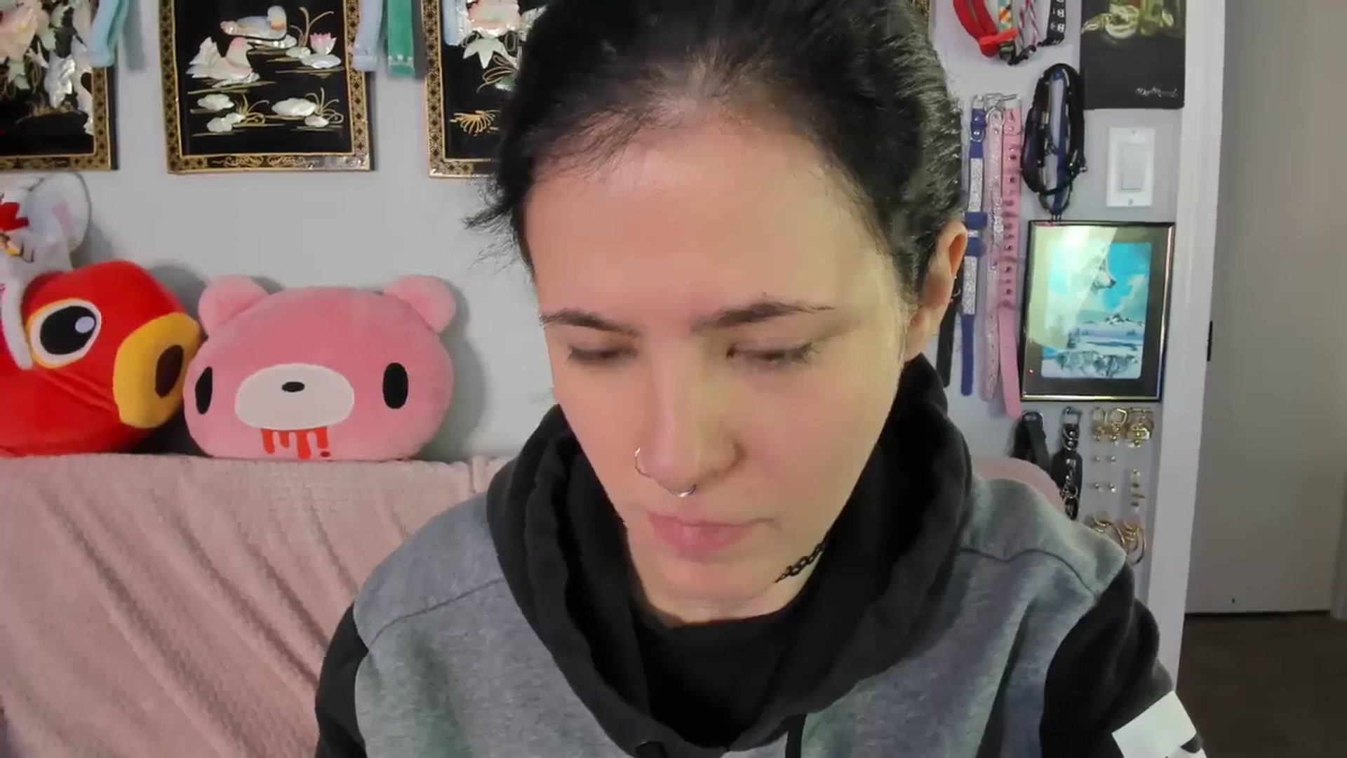 Gallery image thumbnail from Isabelle_Babe's myfreecams stream on, 12/28/2023, 19:31 image 17 of 20