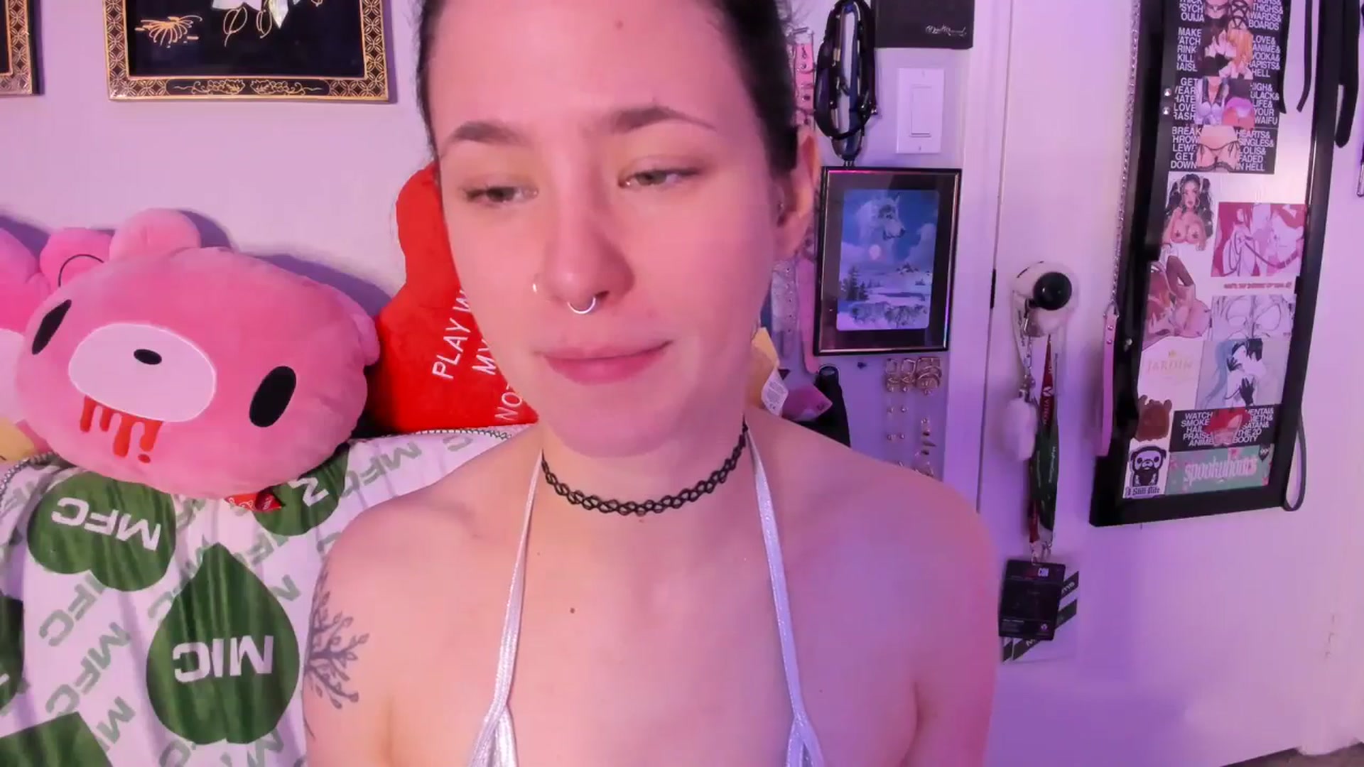 Gallery image thumbnail from Isabelle_Babe's myfreecams stream on, 01/01/2024, 11:18 image 10 of 20