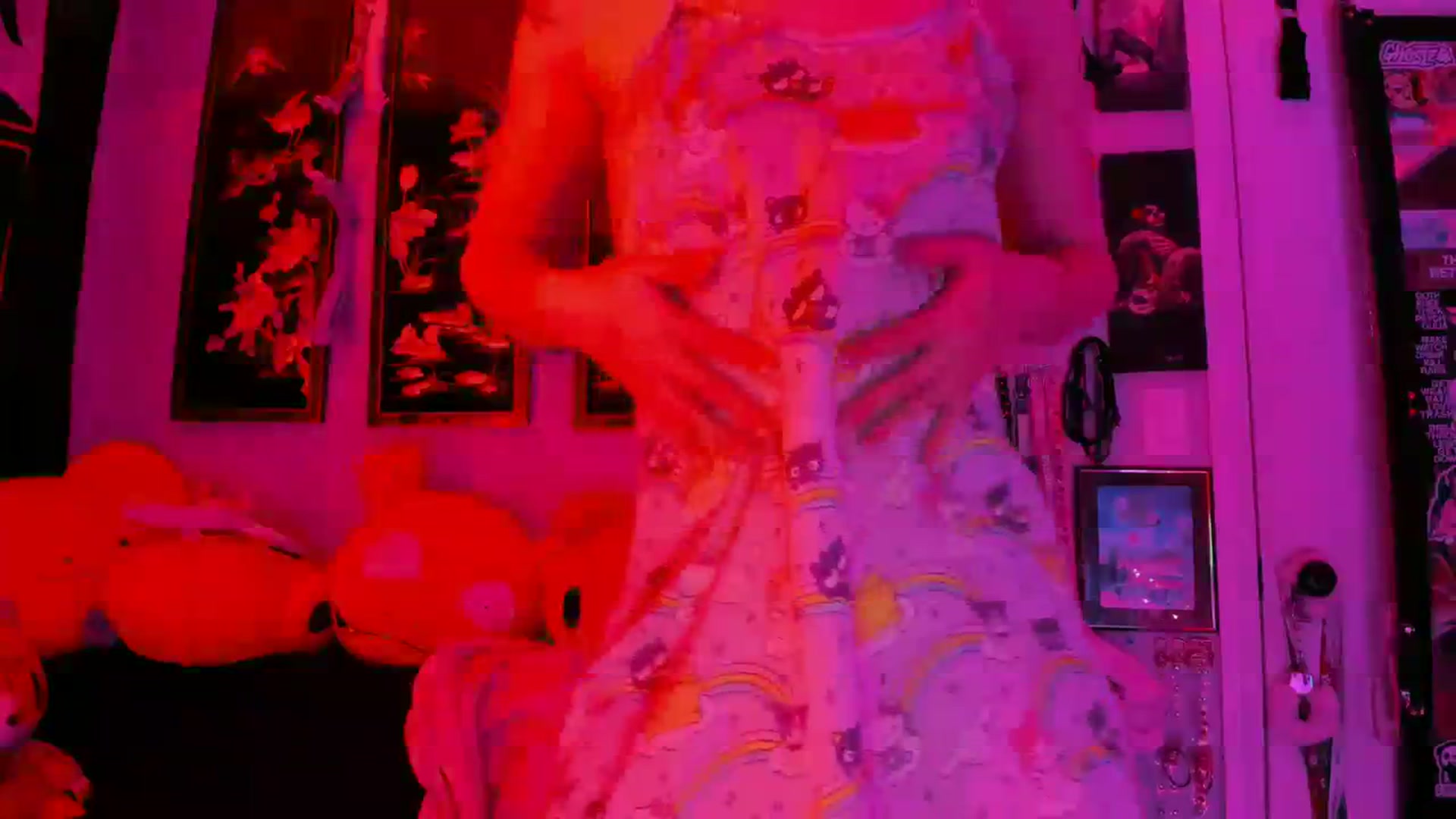 Gallery image thumbnail from Isabelle_Babe's myfreecams stream on, 01/01/2024, 13:12 image 2 of 20