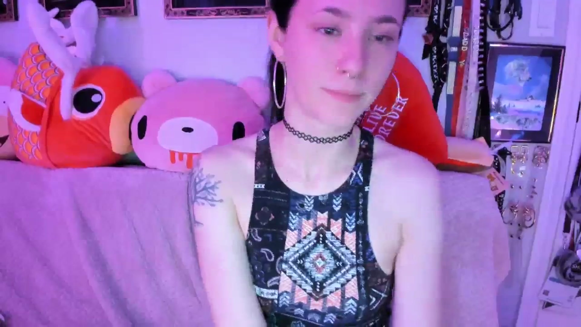 Gallery image thumbnail from Isabelle_Babe's myfreecams stream on, 02/05/2024, 12:05 image 10 of 20