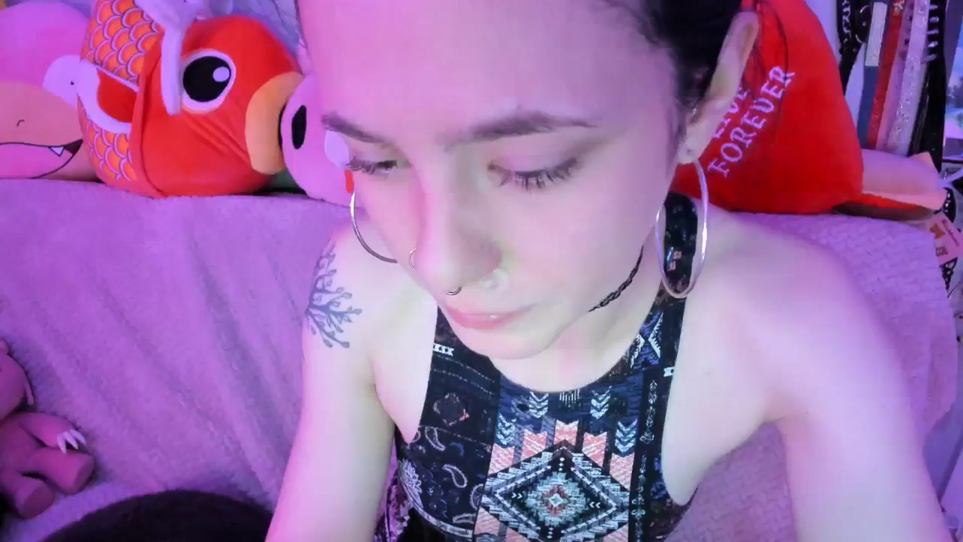Gallery image thumbnail from Isabelle_Babe's myfreecams stream on, 02/05/2024, 12:05 image 9 of 20