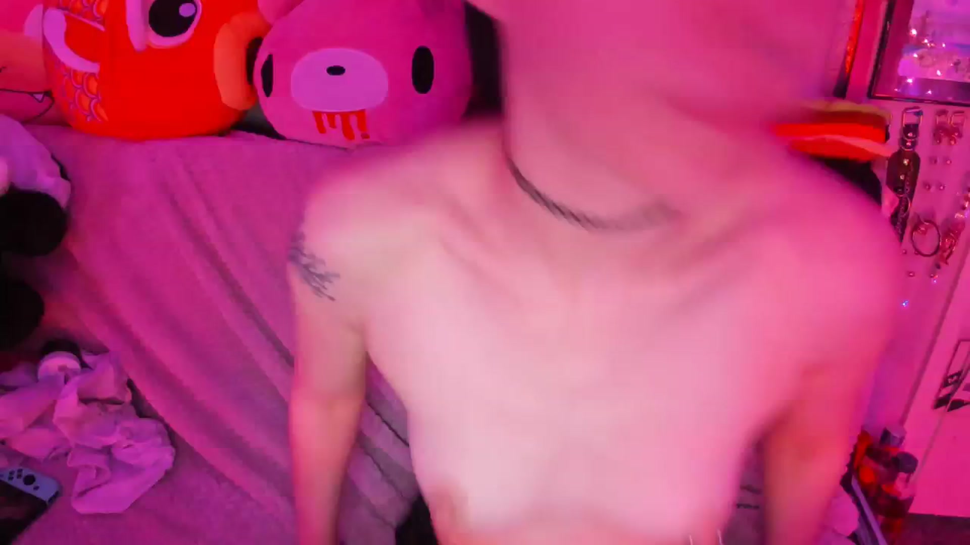 Gallery image thumbnail from Isabelle_Babe's myfreecams stream on, 02/22/2024, 10:26 image 7 of 20