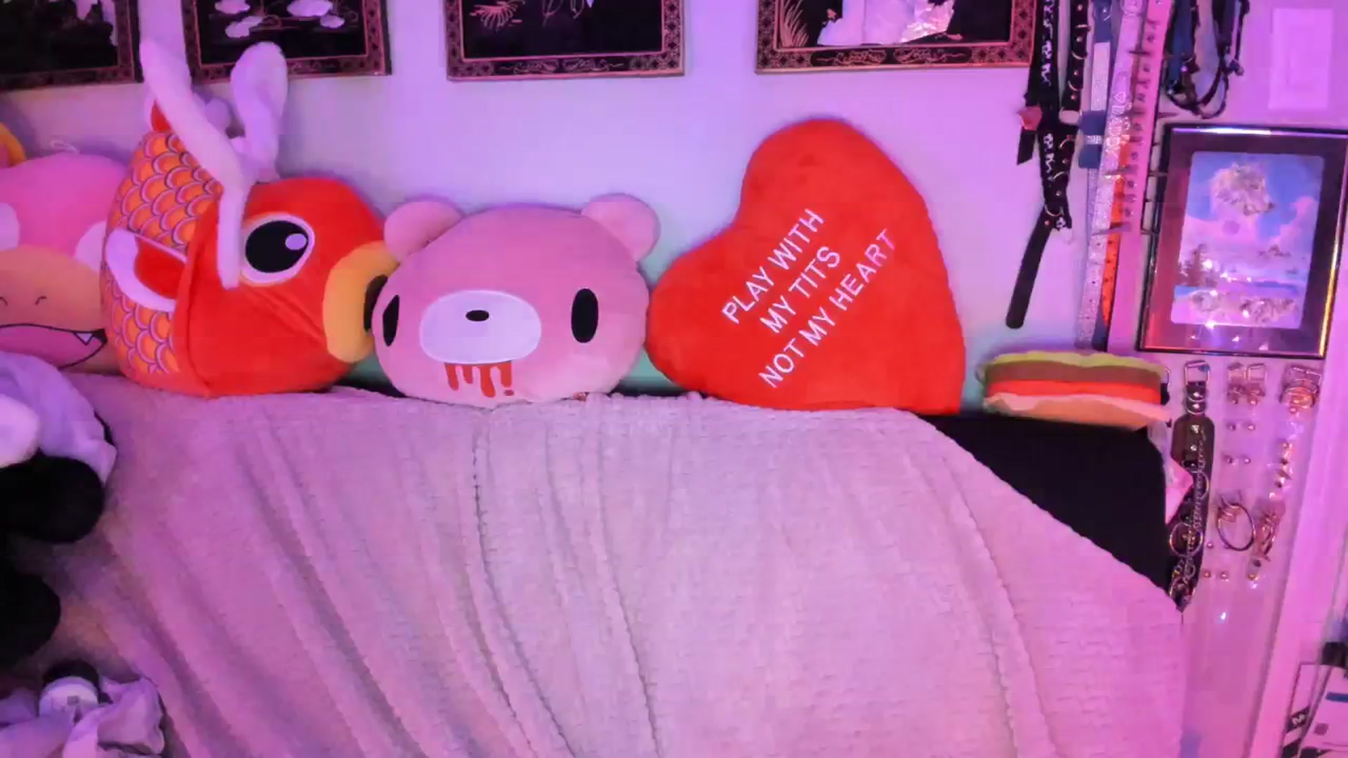 Gallery image thumbnail from Isabelle_Babe's myfreecams stream on, 02/22/2024, 10:26 image 19 of 20