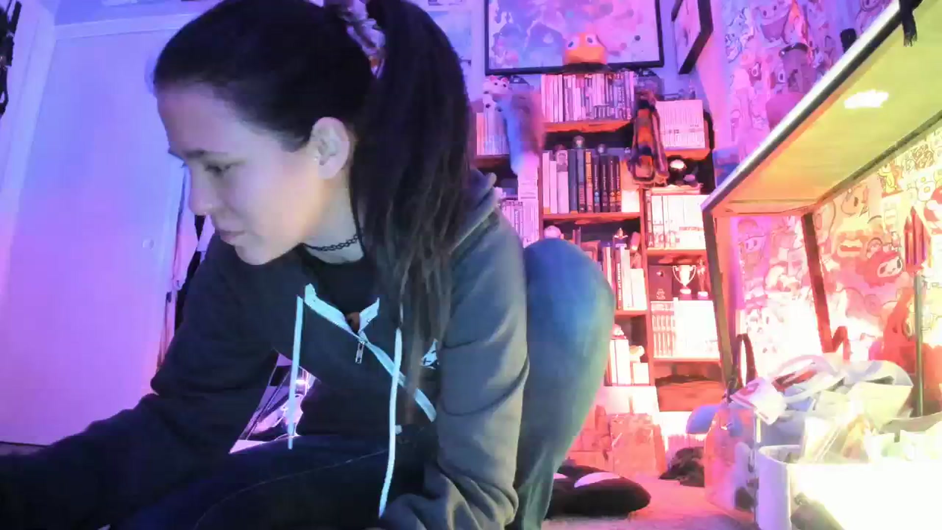 Gallery image thumbnail from Isabelle_Babe's myfreecams stream on, 03/04/2024, 10:06 image 5 of 20