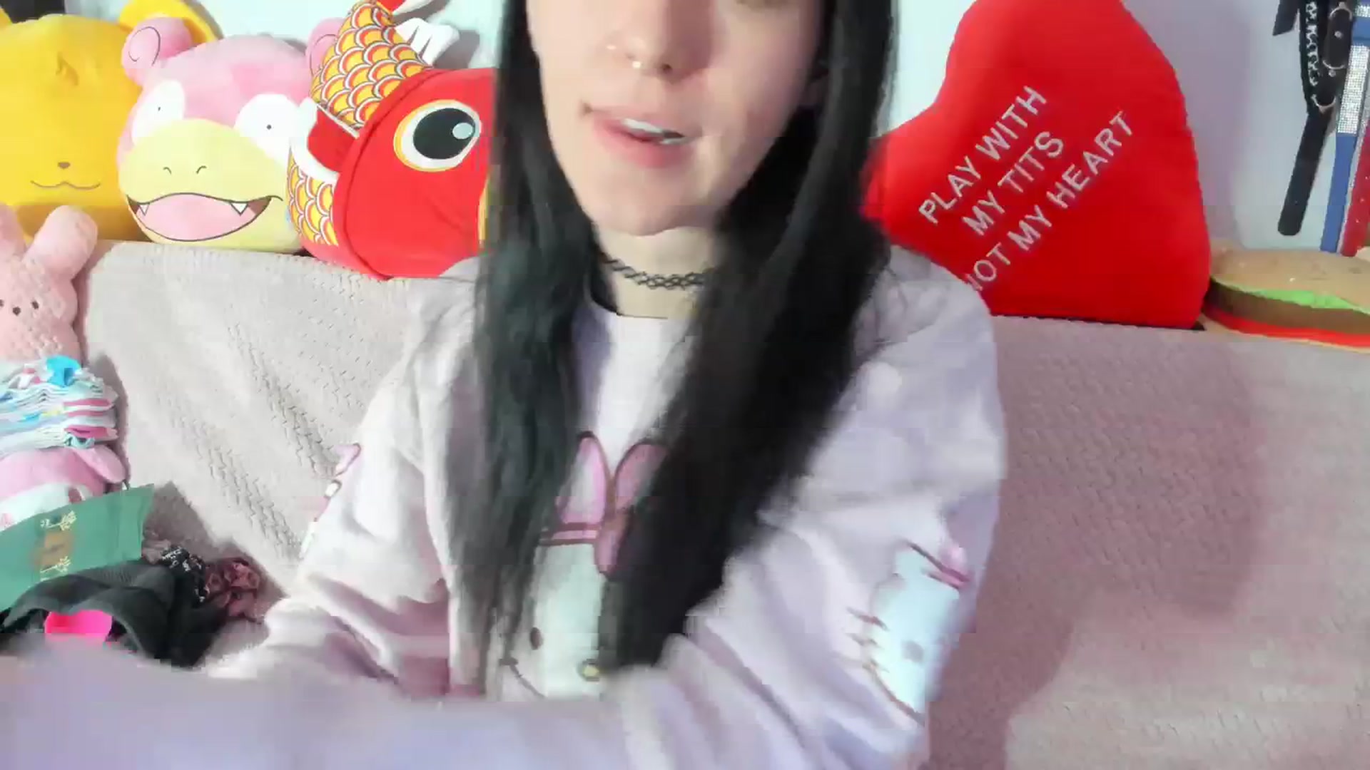 Gallery image thumbnail from Isabelle_Babe's myfreecams stream on, 03/12/2024, 07:37 image 16 of 20