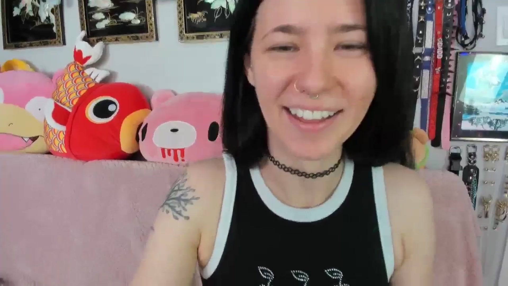 Gallery image thumbnail from Isabelle_Babe's myfreecams stream on, 03/16/2024, 20:25 image 2 of 20