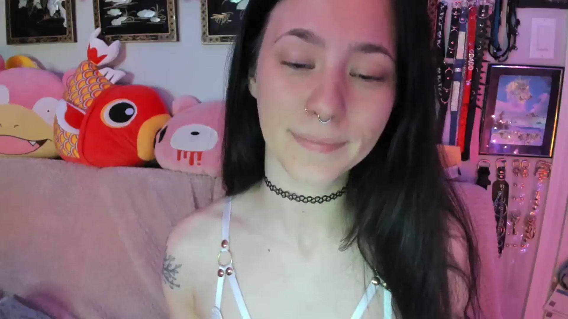 Gallery image thumbnail from Isabelle_Babe's myfreecams stream on, 03/17/2024, 10:40 image 18 of 20