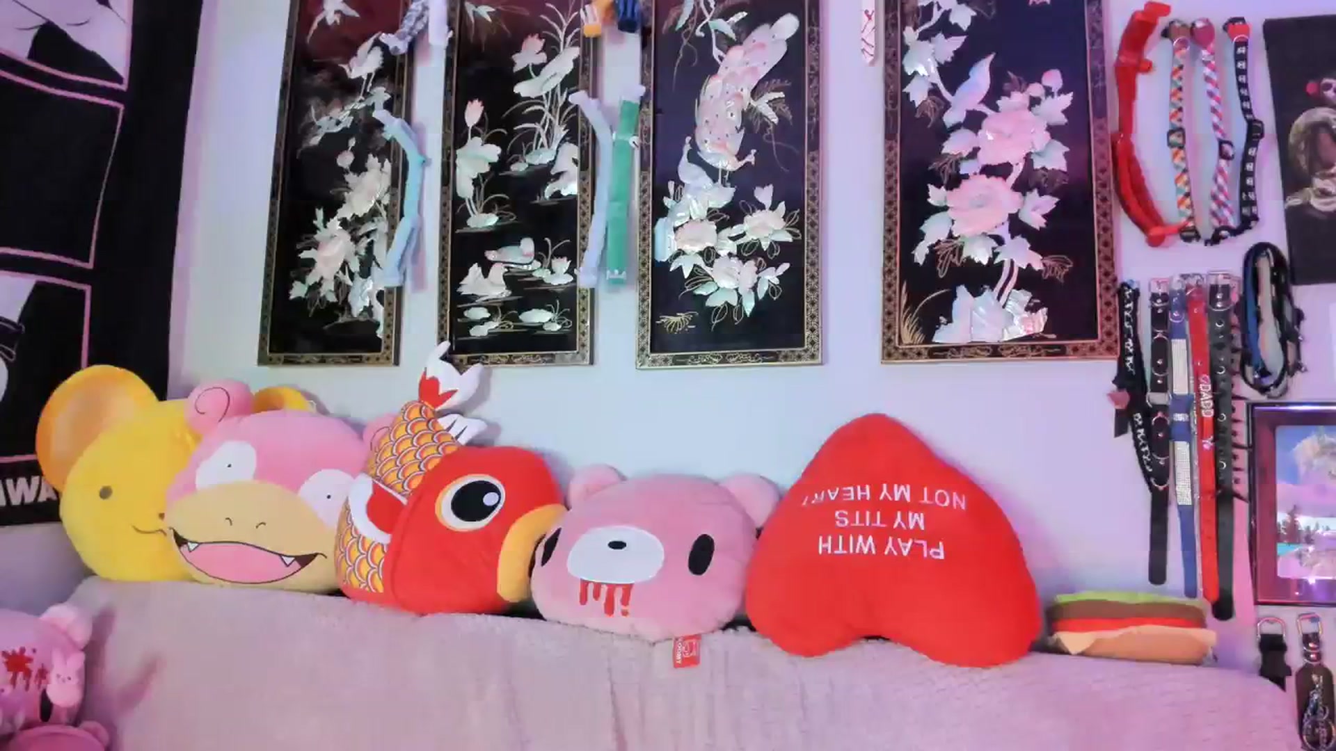 Gallery image thumbnail from Isabelle_Babe's myfreecams stream on, 03/17/2024, 10:40 image 4 of 20