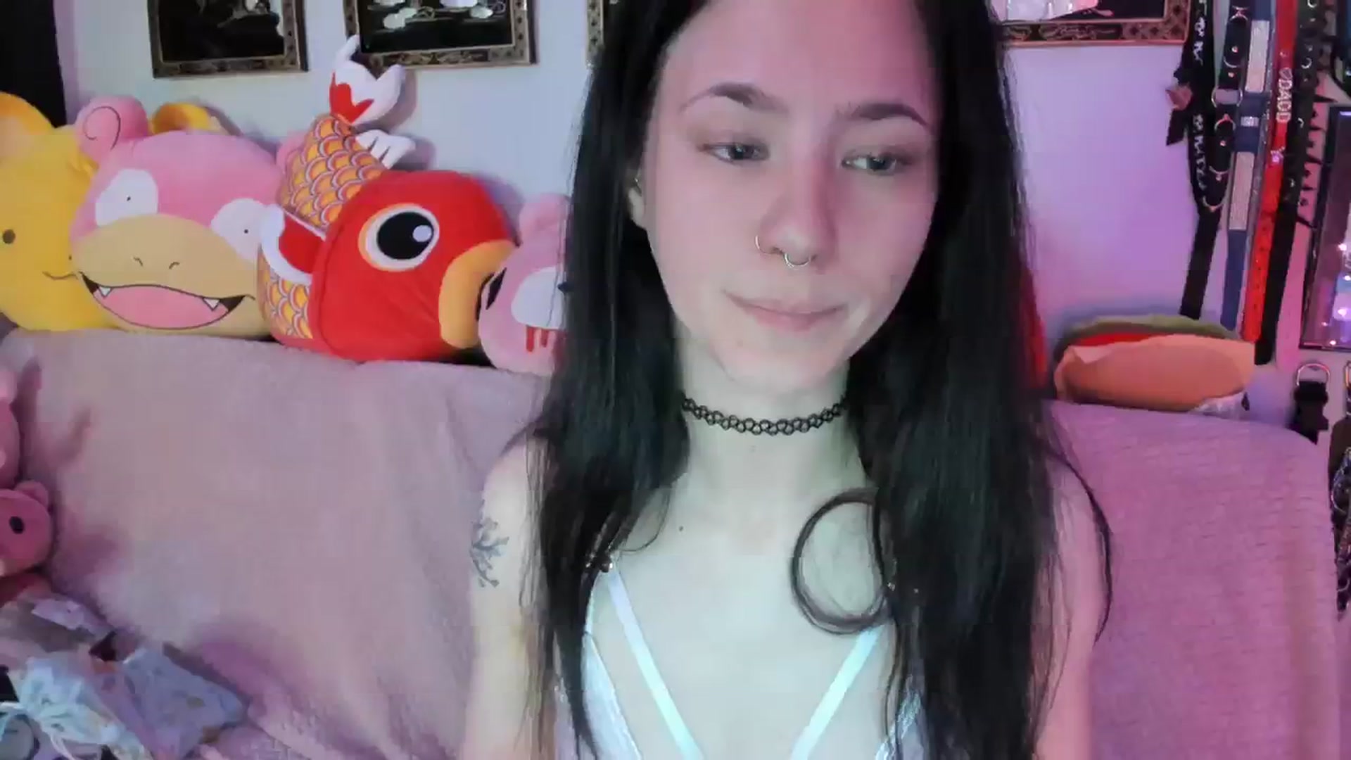 Gallery image thumbnail from Isabelle_Babe's myfreecams stream on, 03/17/2024, 10:40 image 11 of 20