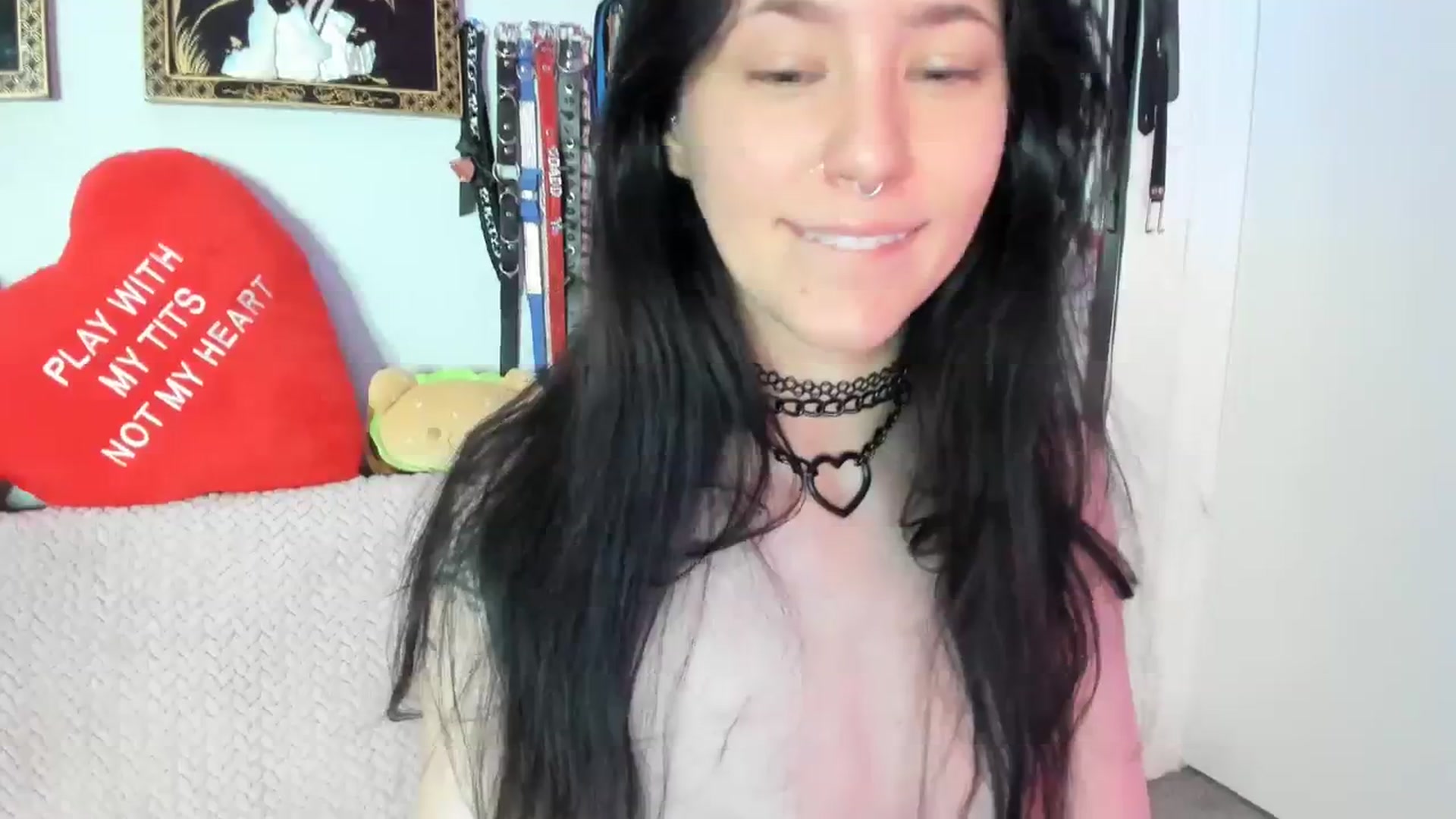 Gallery image thumbnail from Isabelle_Babe's myfreecams stream on, 03/19/2024, 10:54 image 11 of 20