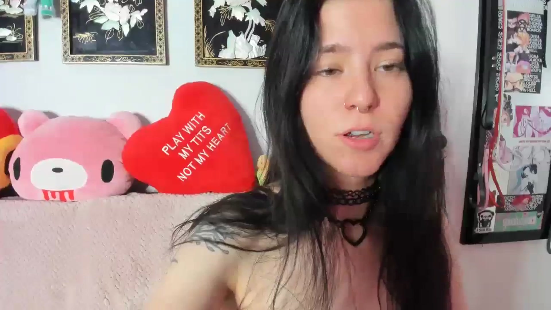 Gallery image thumbnail from Isabelle_Babe's myfreecams stream on, 03/19/2024, 10:54 image 6 of 20