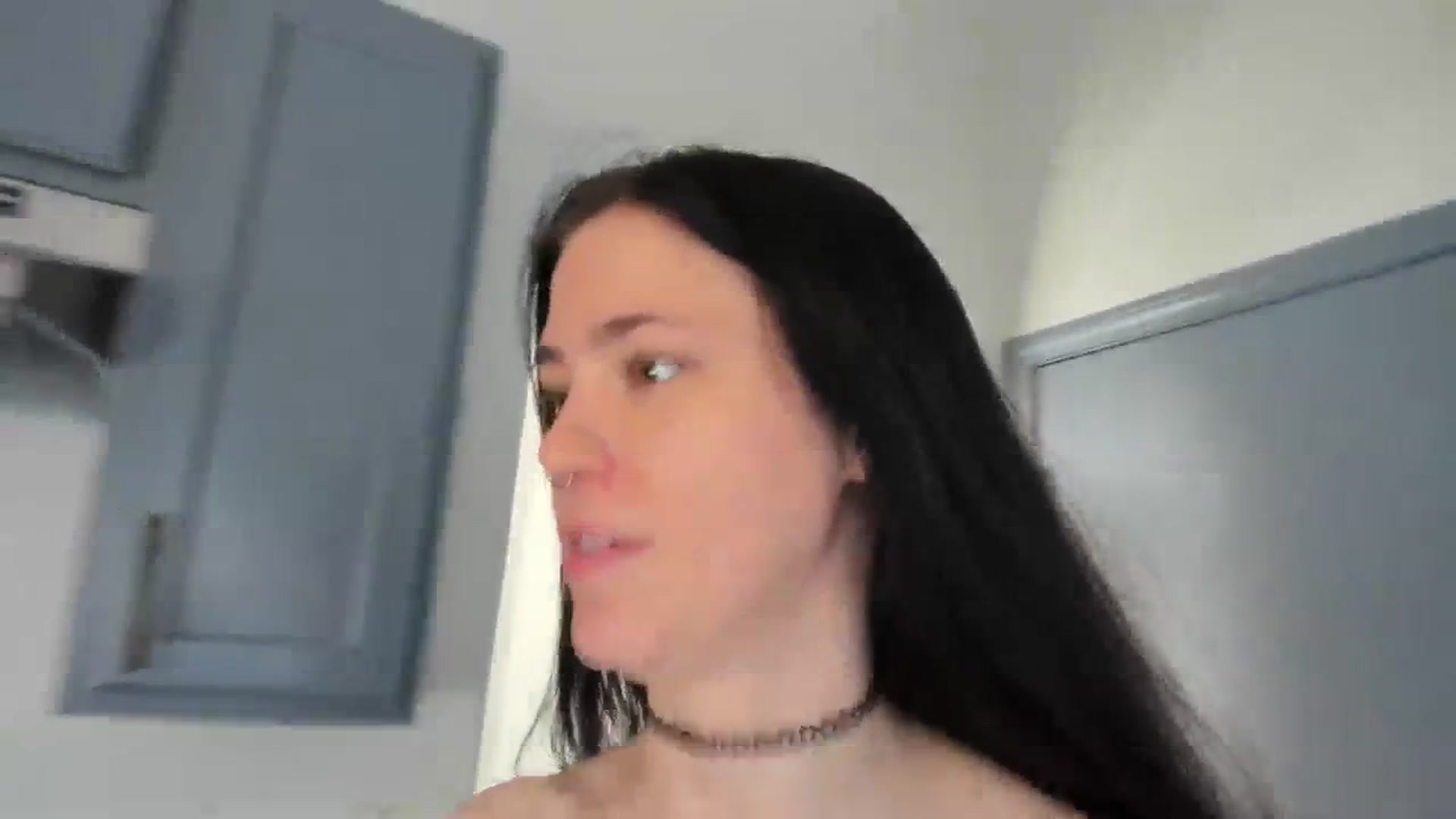 Gallery image thumbnail from Isabelle_Babe's myfreecams stream on, 03/19/2024, 19:06 image 10 of 20