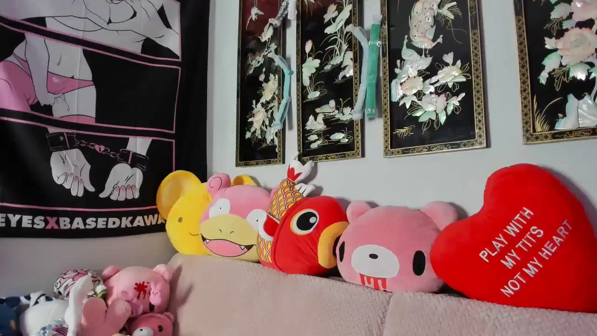 Gallery image thumbnail from Isabelle_Babe's myfreecams stream on, 03/20/2024, 08:18 image 15 of 20