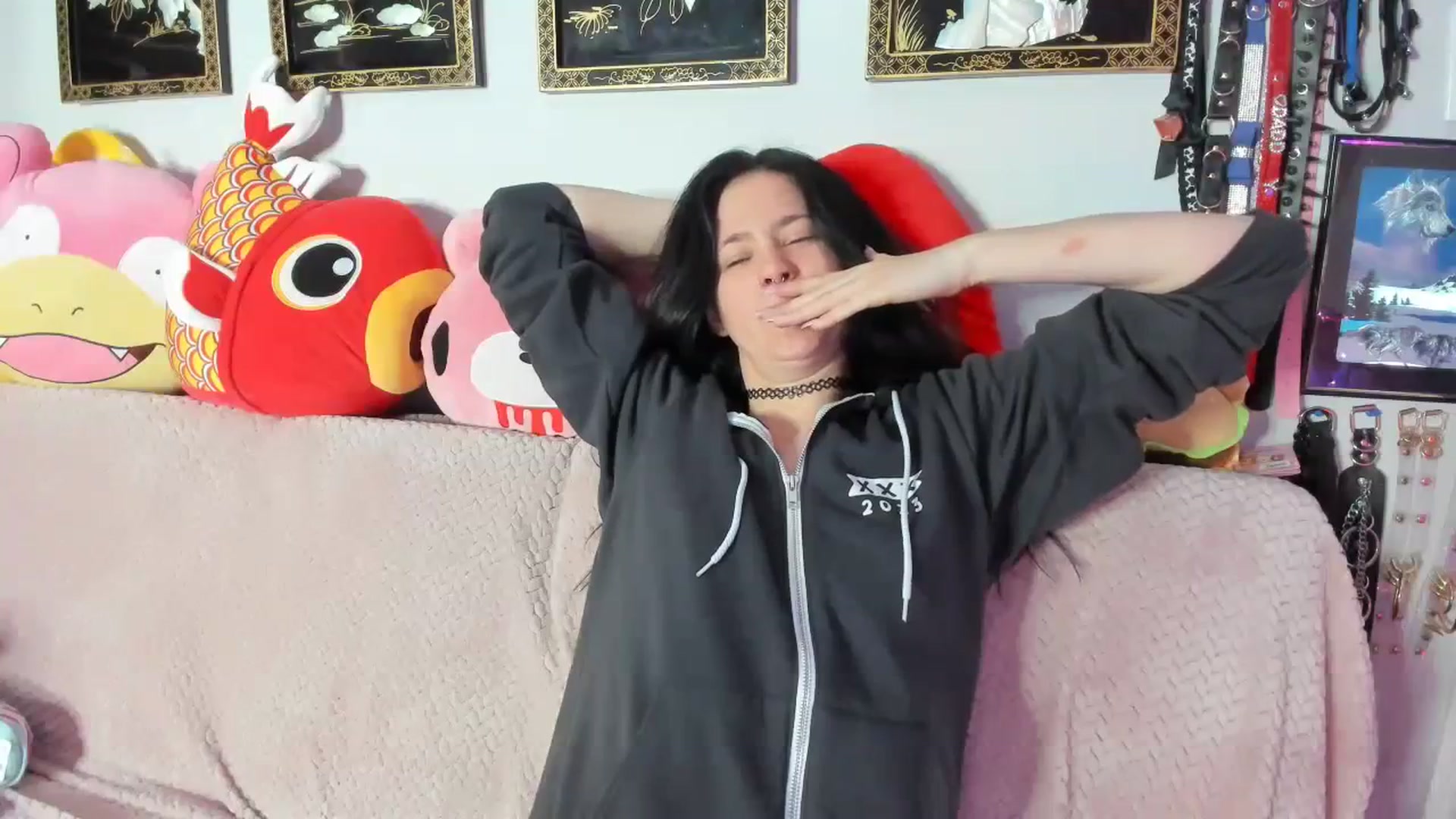 Gallery image thumbnail from Isabelle_Babe's myfreecams stream on, 03/20/2024, 08:18 image 16 of 20
