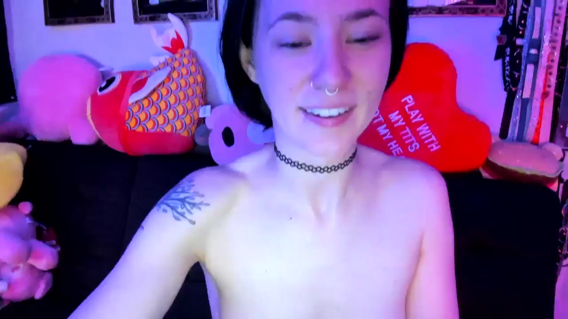 Gallery image thumbnail from Isabelle_Babe's myfreecams stream on, 05/07/2024, 10:23 image 14 of 20